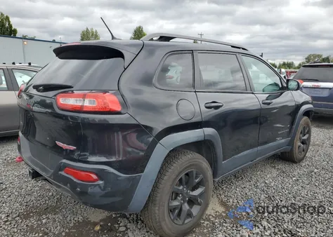 2015 Jeep Cherokee Trailhawk z USA, uszkodzony, nr VIN 1C4PJMBS7FW699392